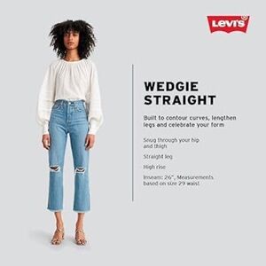 Levi’s | Light Wash Wedgie Button Fly Jeans